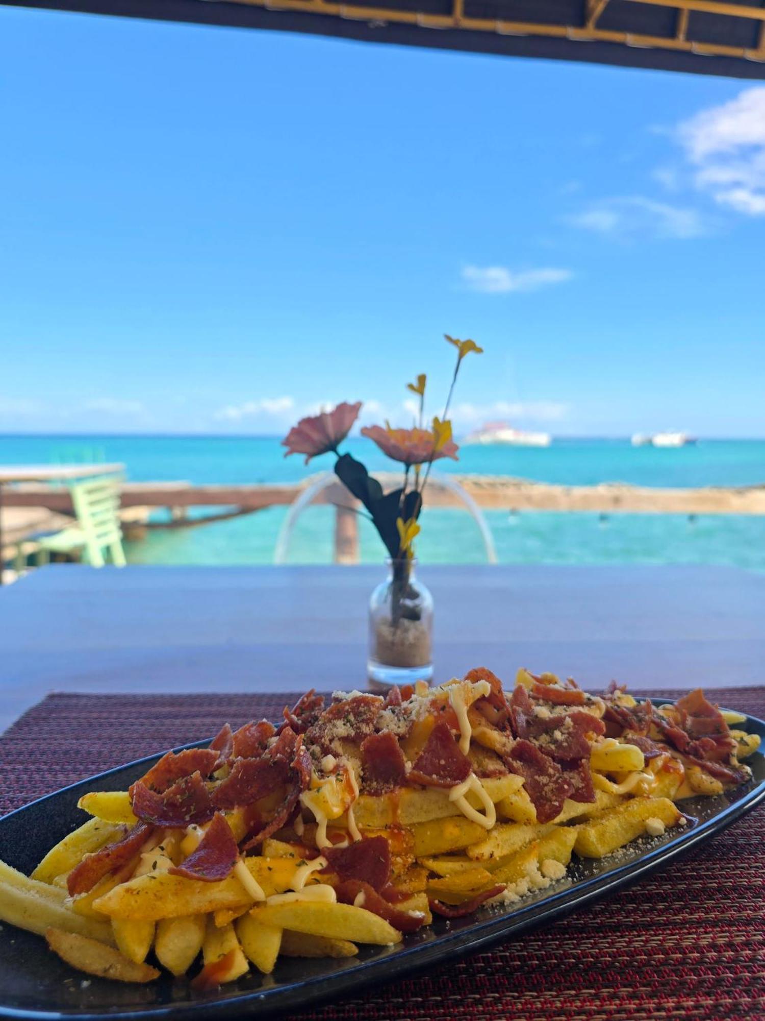 Hotel Ocean Palms Ocho Rios Exteriér fotografie