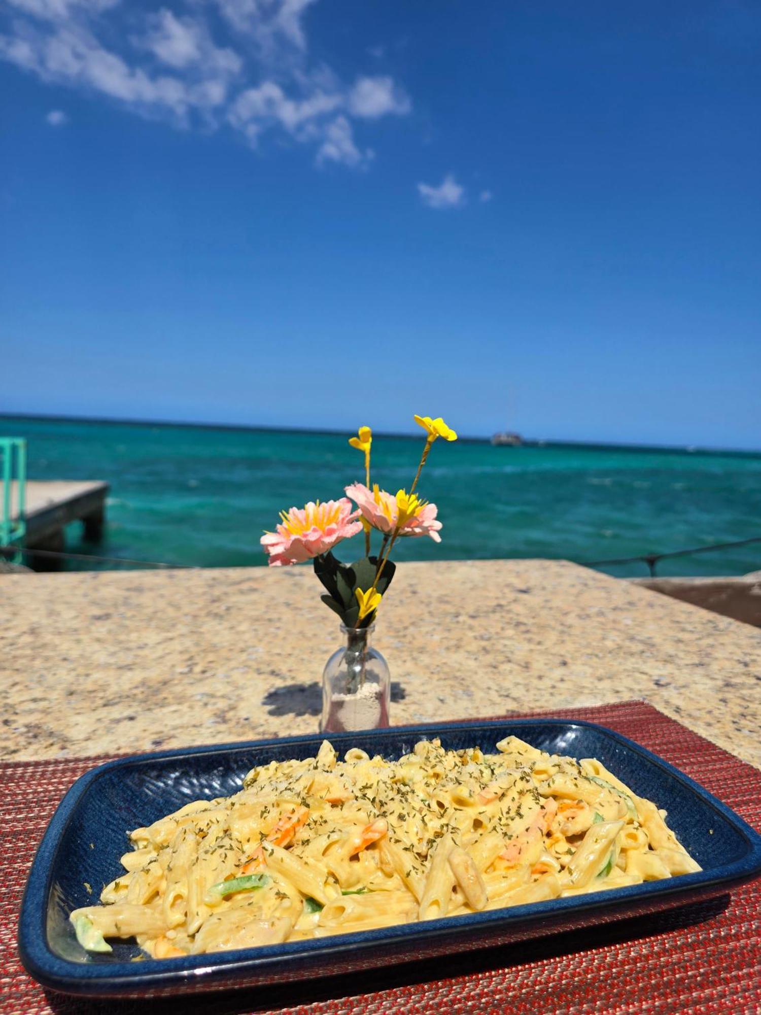 Hotel Ocean Palms Ocho Rios Exteriér fotografie