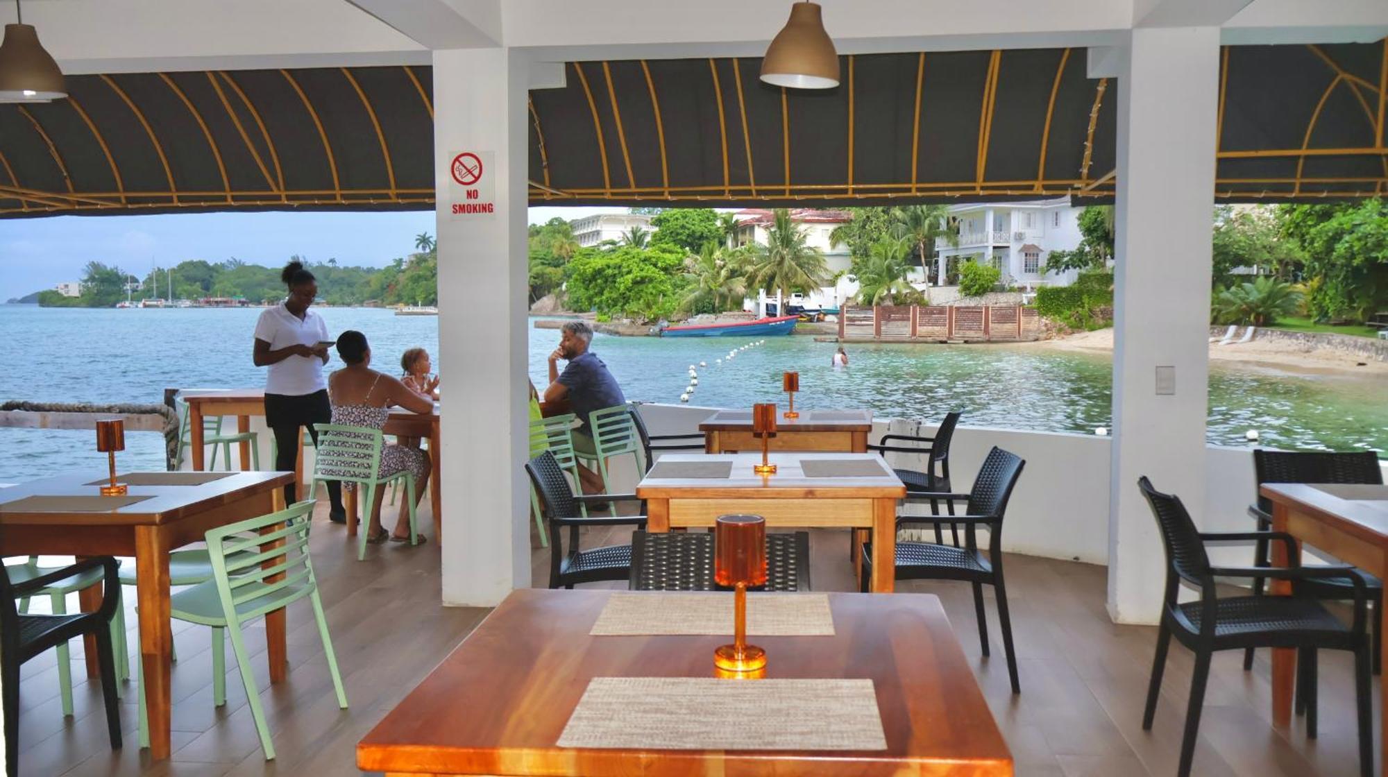 Hotel Ocean Palms Ocho Rios Exteriér fotografie